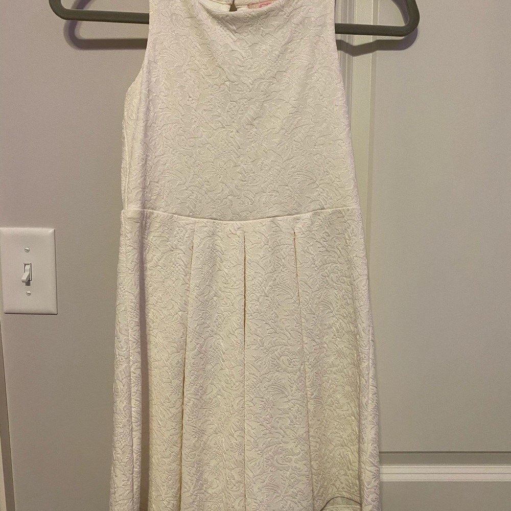 Girls dress size medium